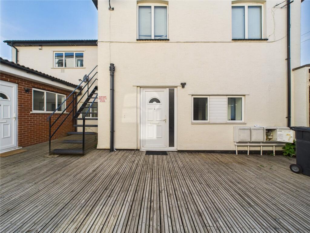 Apartment in Bristol, Brislington - View 2