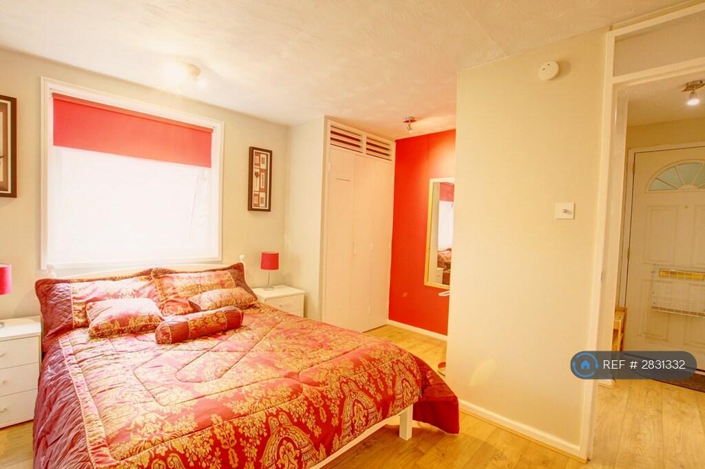 Main image of property: Coronation Street, Cambridge, CB2