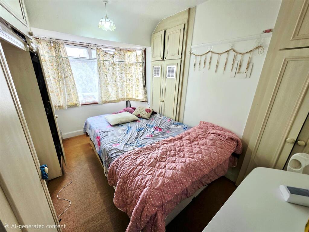 House in Southall - View 5