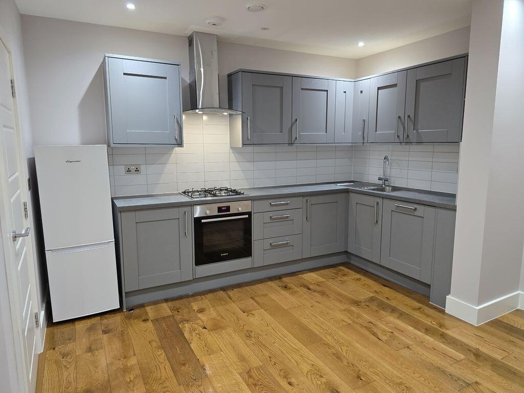 Main image of property: MODERN APARTMENT - Fishponds Road, Wokingham