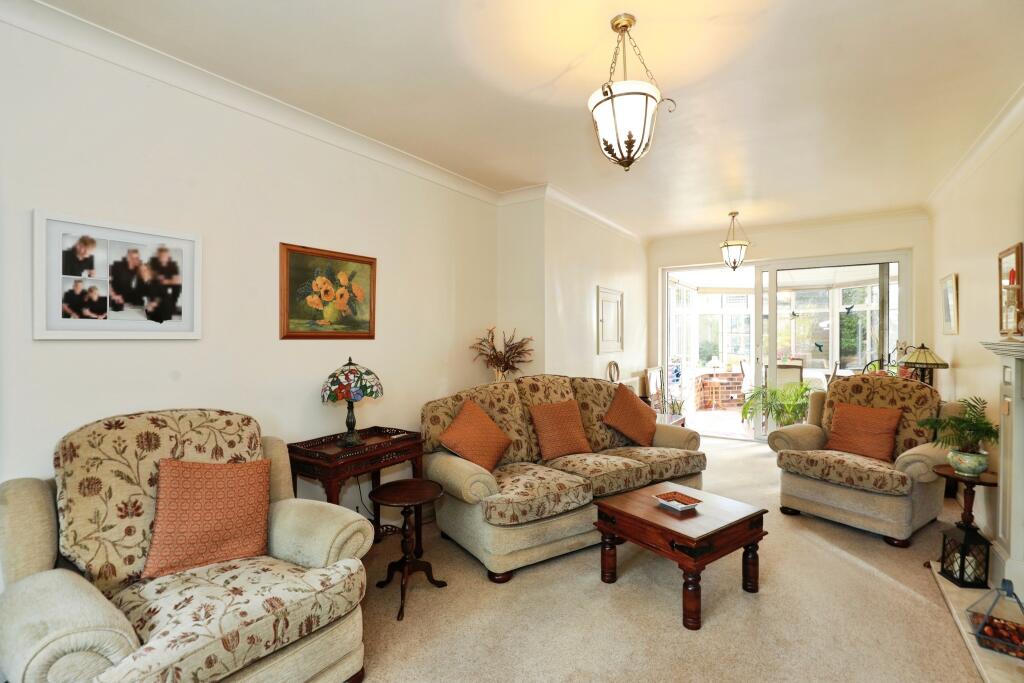 Jenkinson Close, Newcastle, ST5 photo 3