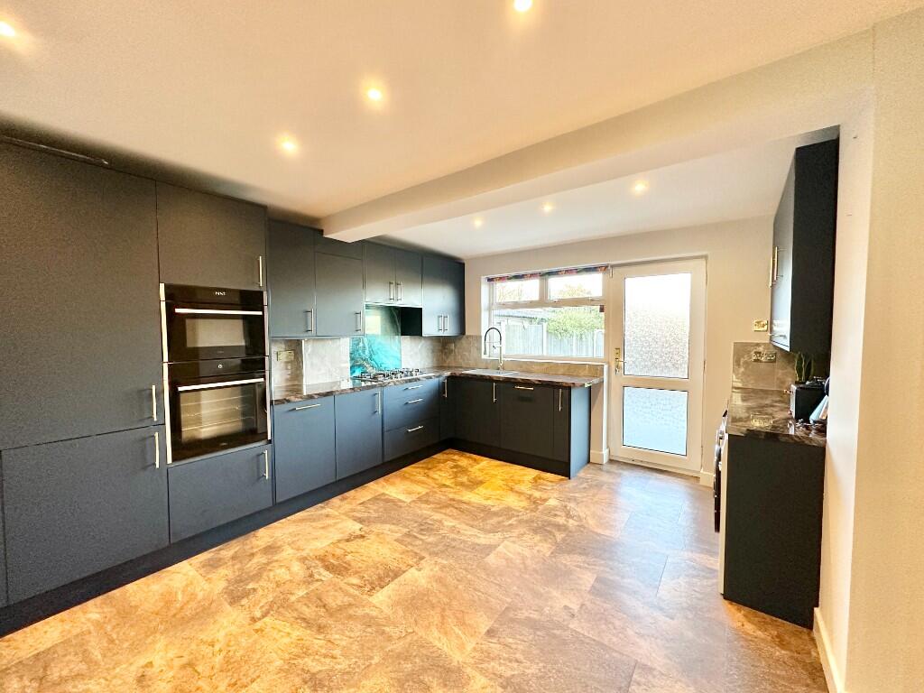 Sylvan Avenue, Altrincham, Greater Manchester, WA15 photo 2