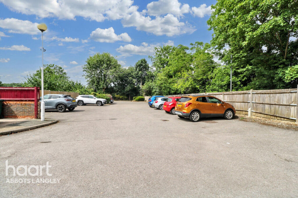 2-bed other on The Grange, ABBOTS LANGLEY, £250,000