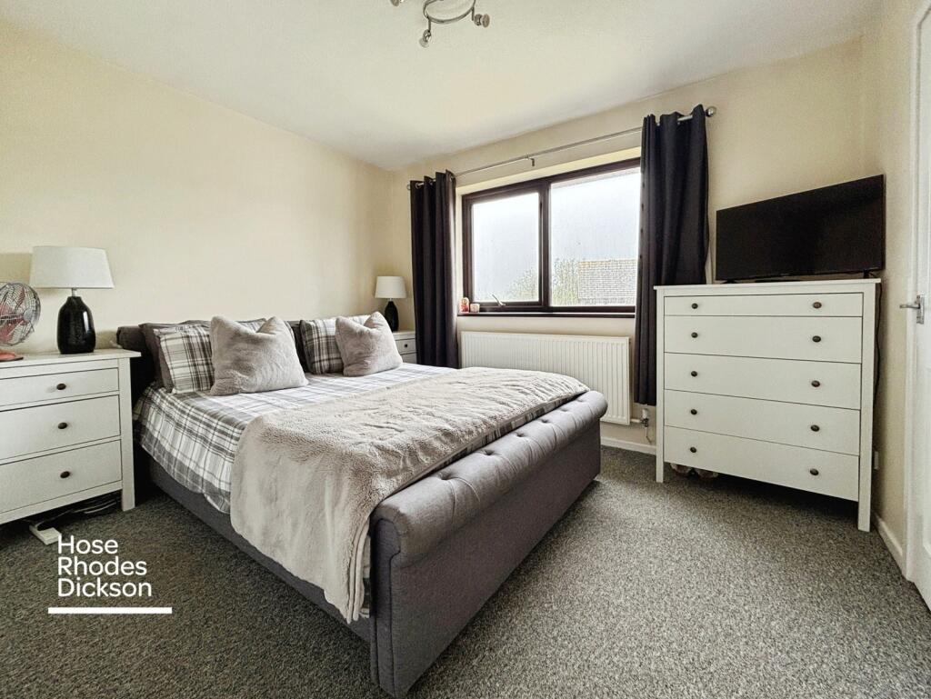 Chambers Drive, Apse Heath, Sandown photo 4