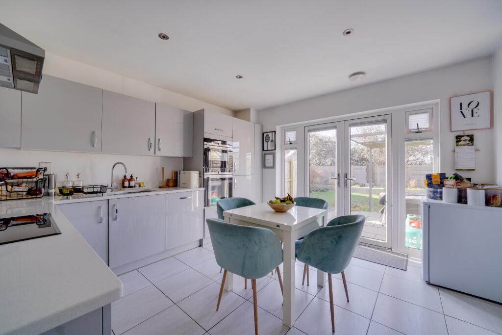 Grenadier Drive, Northstowe, Cambridge, Cambridgeshire, CB24 photo 3