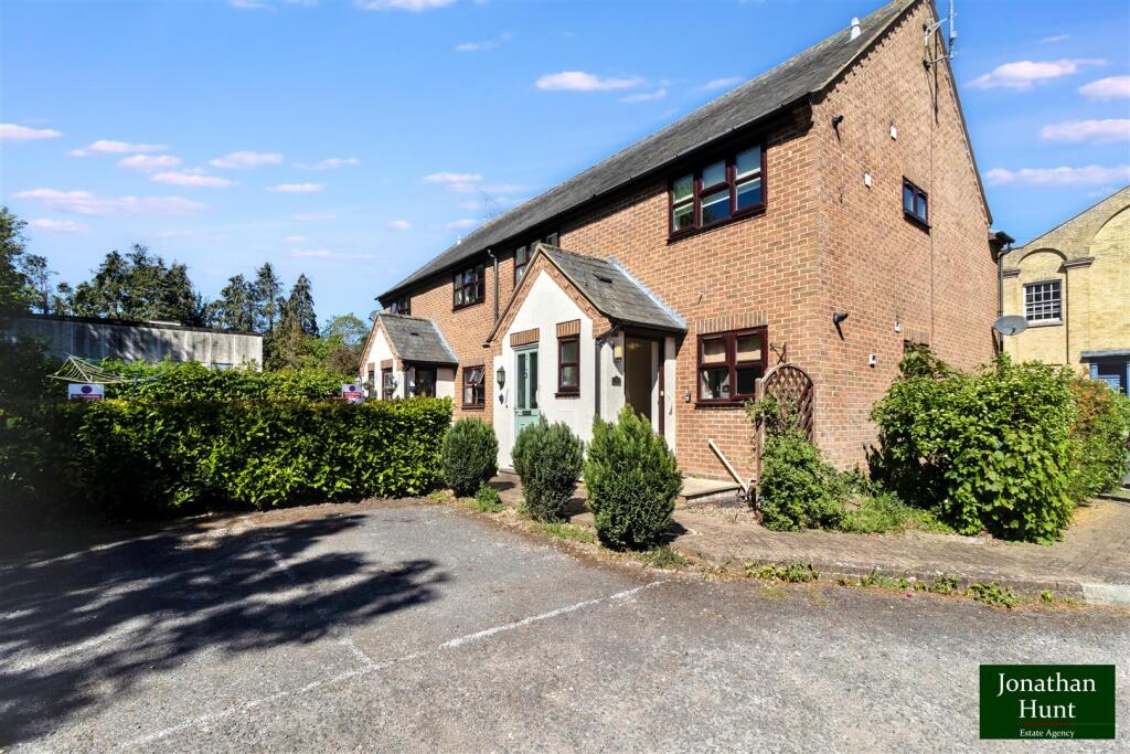 Main image of property: Baldock Road, Buntingford