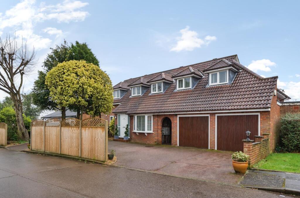 Main image of property: Thatcham Gardens, Whetstone