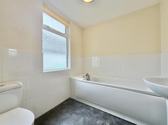 Bathroom.jpeg