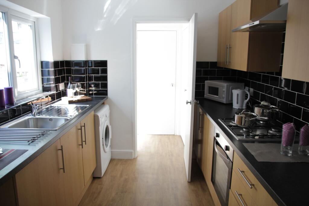 4 bedroom terraced house for rent