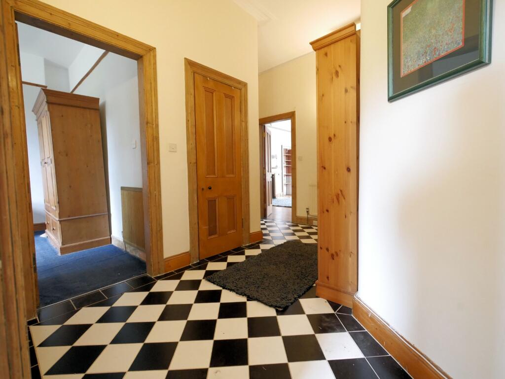 Apartment in Edinburgh, Braid Hills - View 3