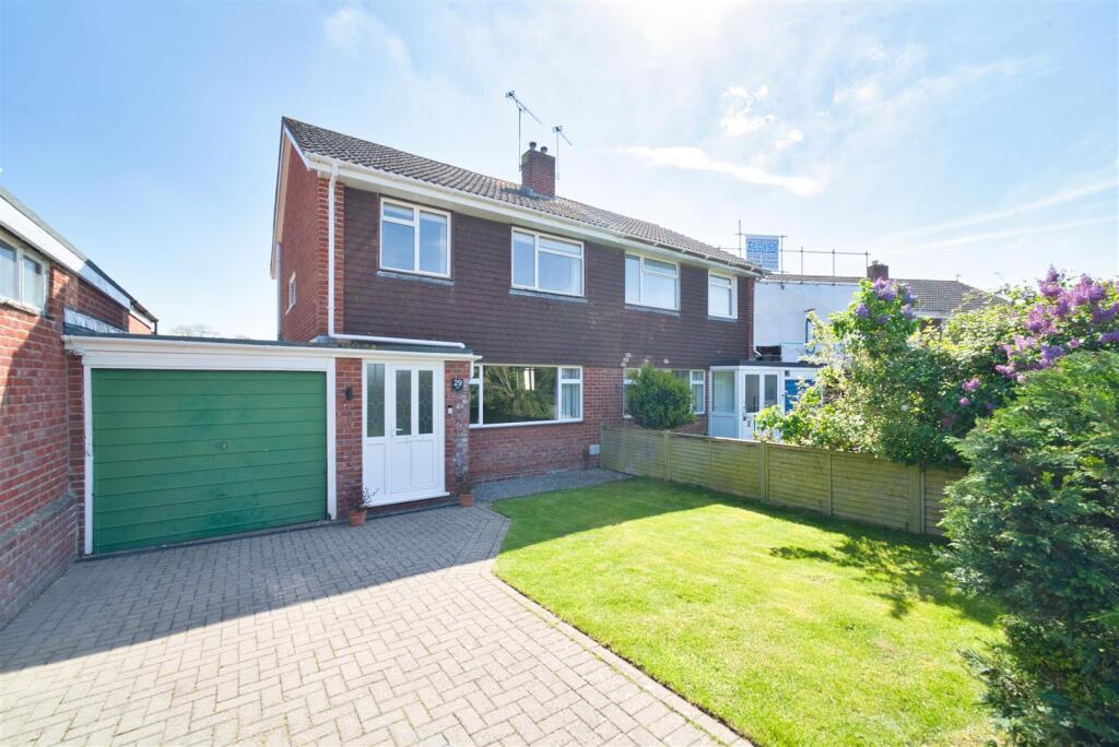 House in Nailsea, North Somerset - View 2