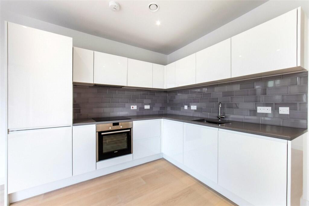 Main image of property: Liner House, Royal Wharf, E16