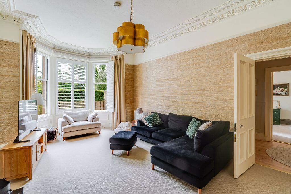Apartment in Edinburgh - More