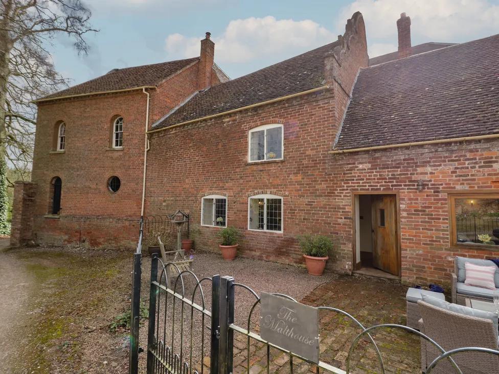 Main image of property: Bridgnorth Road, Enville, Stourbridge