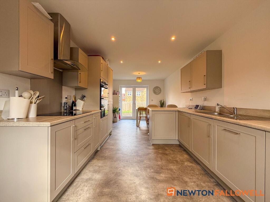 House in Newark and Sherwood, Fernwood - More