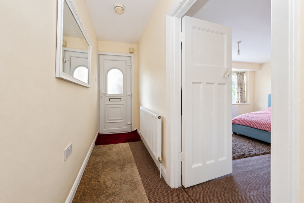Apartment in Twickenham - View 5
