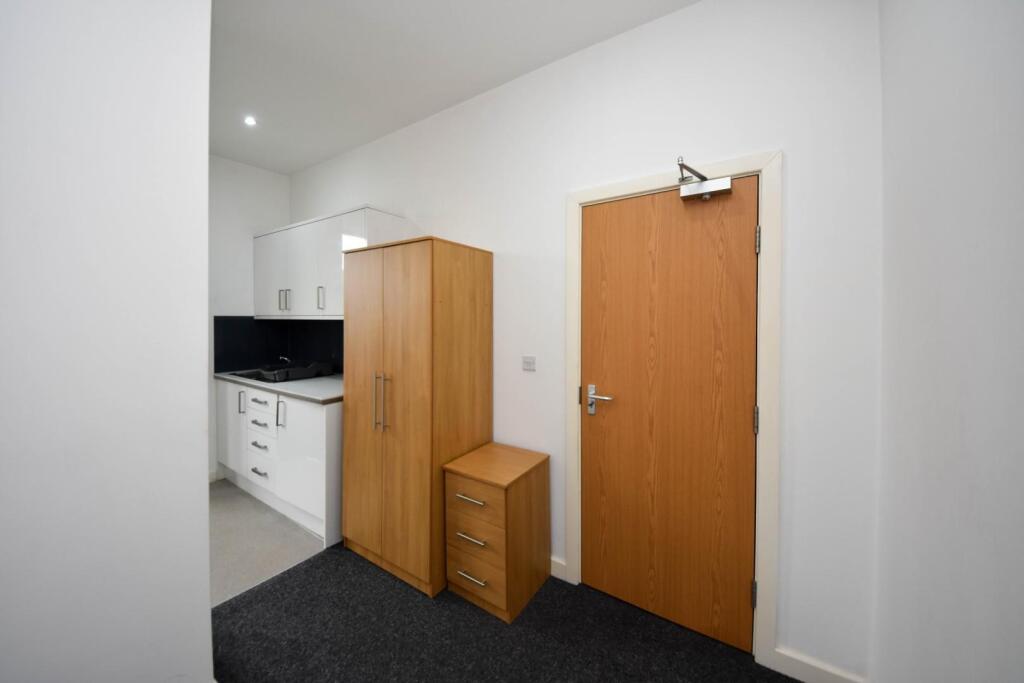 House in Leigh, Lilford - More
