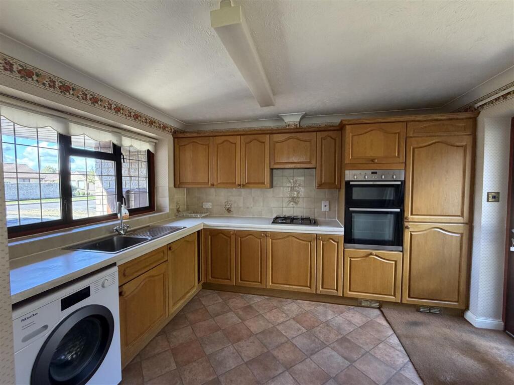 House in Salisbury - View 4