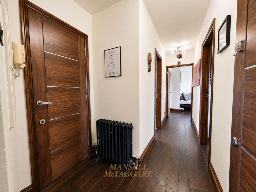 Apartment in Redhill - View 5
