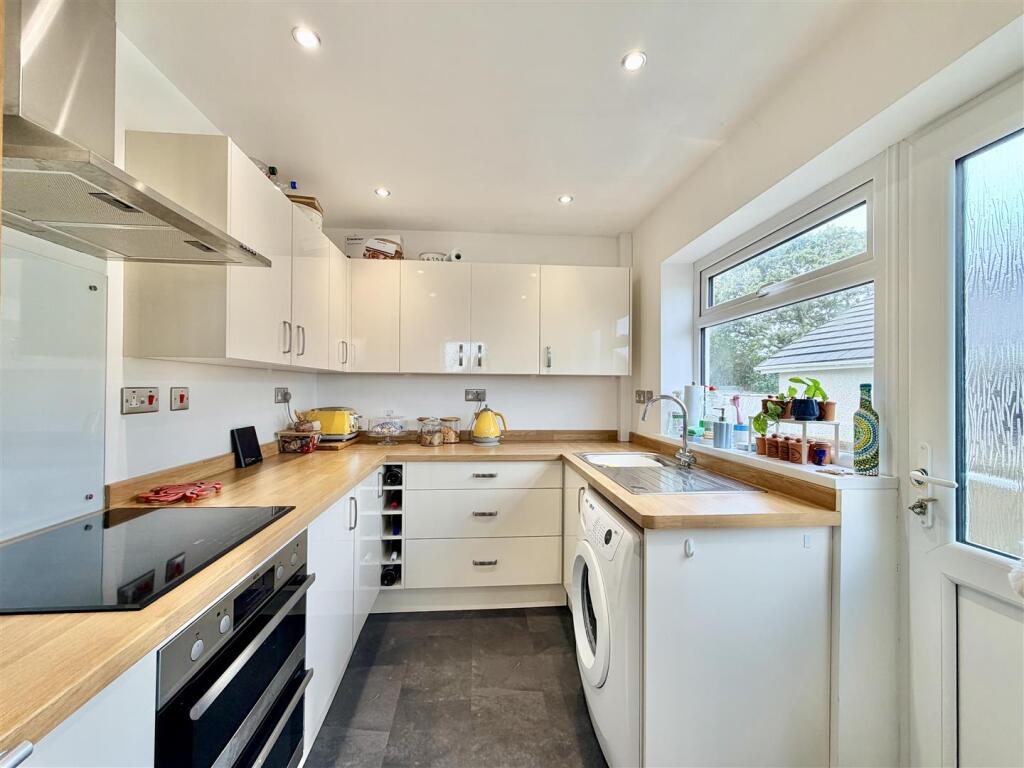 House in Plymouth - View 4