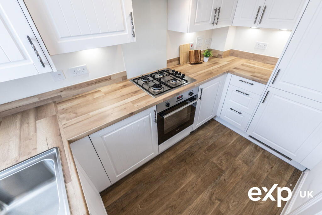 House in Newark and Sherwood, Edwinstowe - View 4