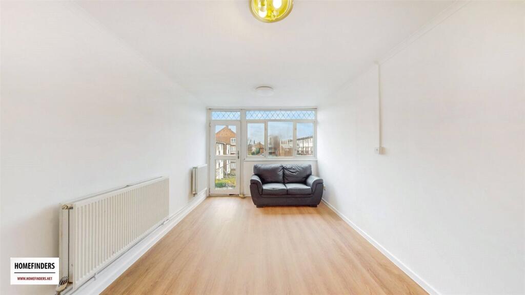 Apartment in London, Maryland - View 4