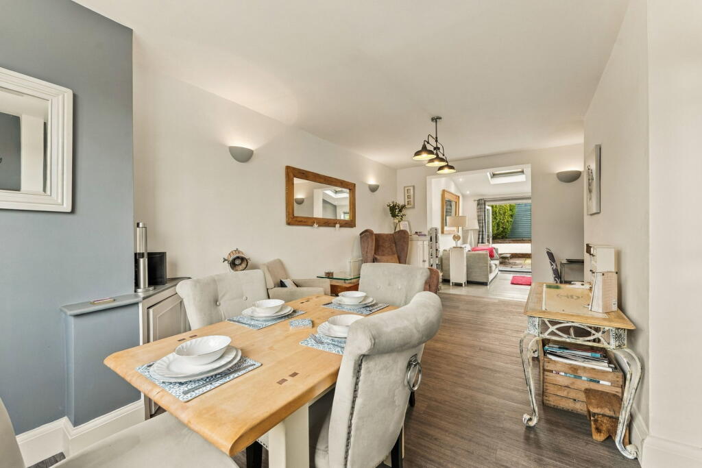 House in Macclesfield, Cheshire East - More