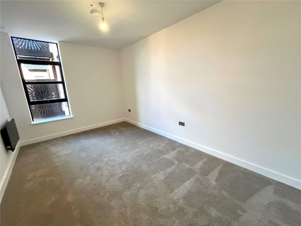 Apartment in Birmingham, Digbeth - View 4