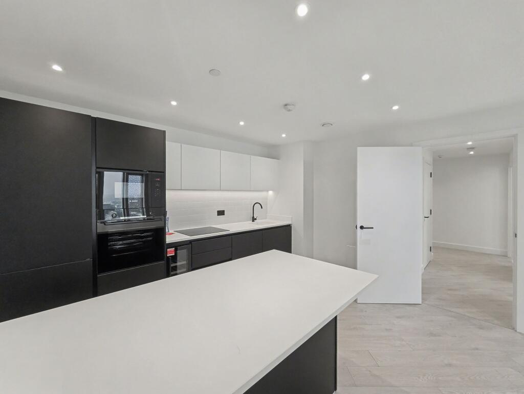 Main image of property: Manchester, M3