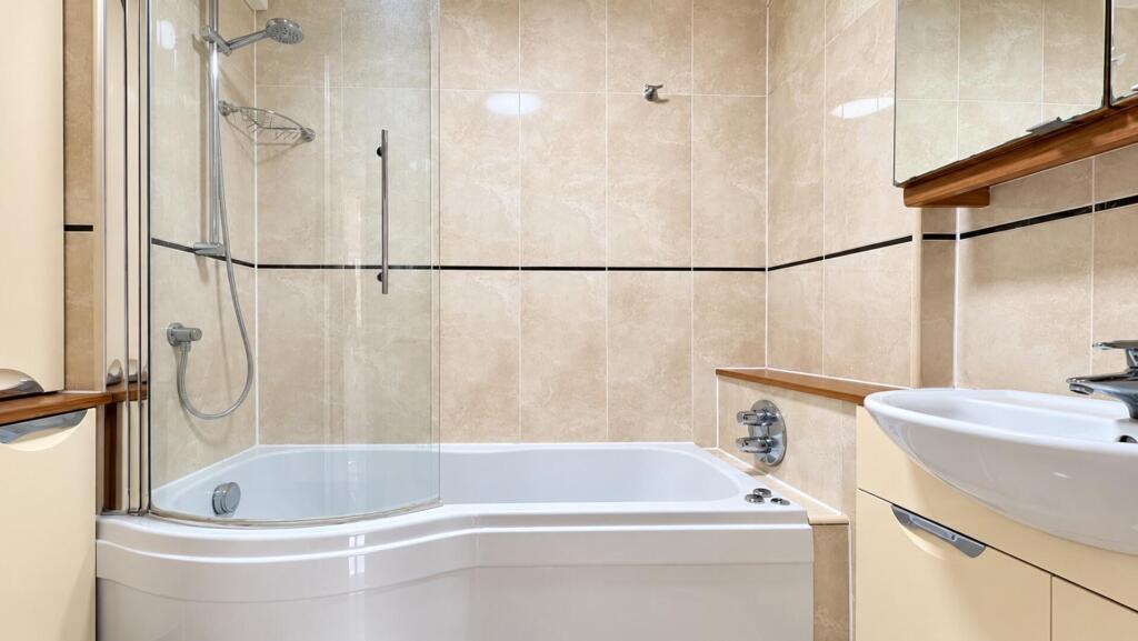 Apartment in London, West Beckton, Silvertown - View 5
