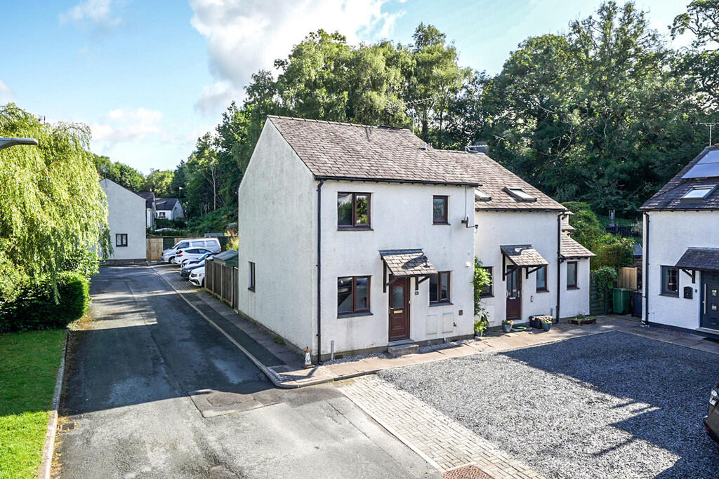 Main image of property: 4 Sheepbarrow Close, Lindale, Grange-over-Sands, Cumbria, LA11 6PB