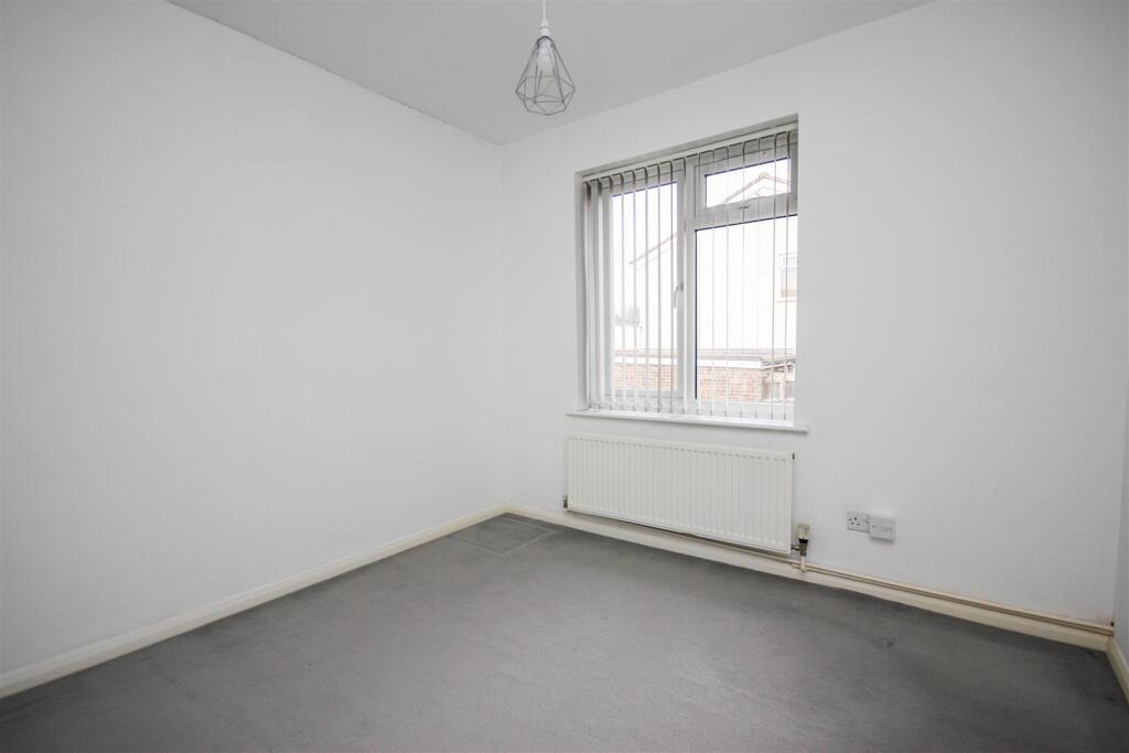 House in Wellingborough, Hatton Park - More
