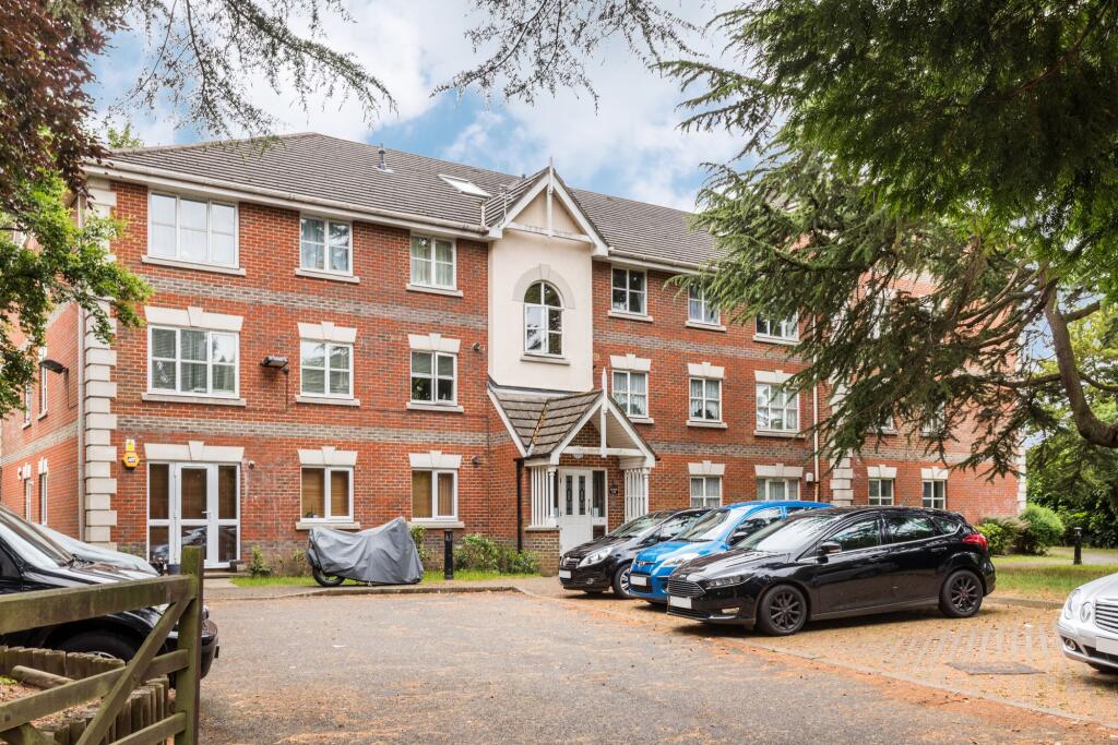 Main image of property: Haling Park Road, Kestrel Court, CR2