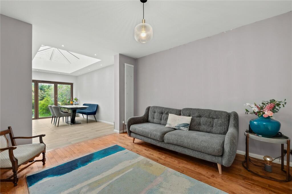 House in Elmbridge, Surrey - View 4