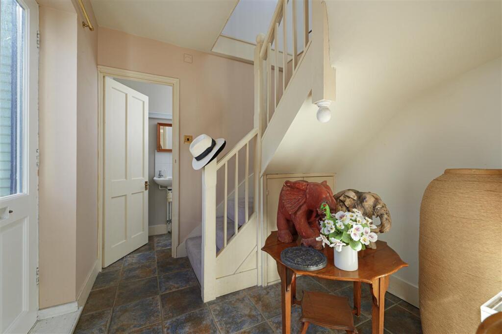 House in Swale, Faversham - More