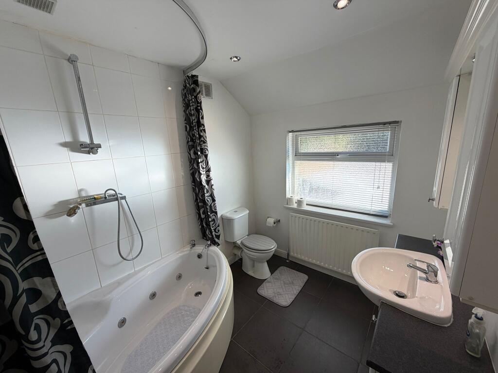 Additional image 11 of 6 Bedroom House Available In Hall Green 