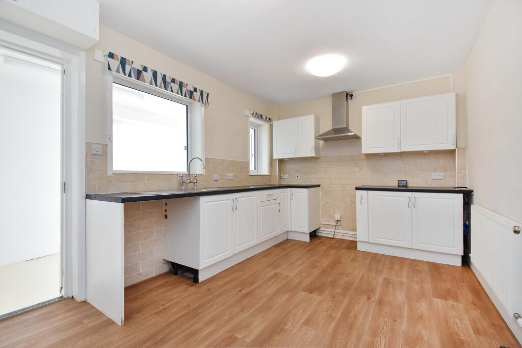 House in Mid Devon, Willand - View 3