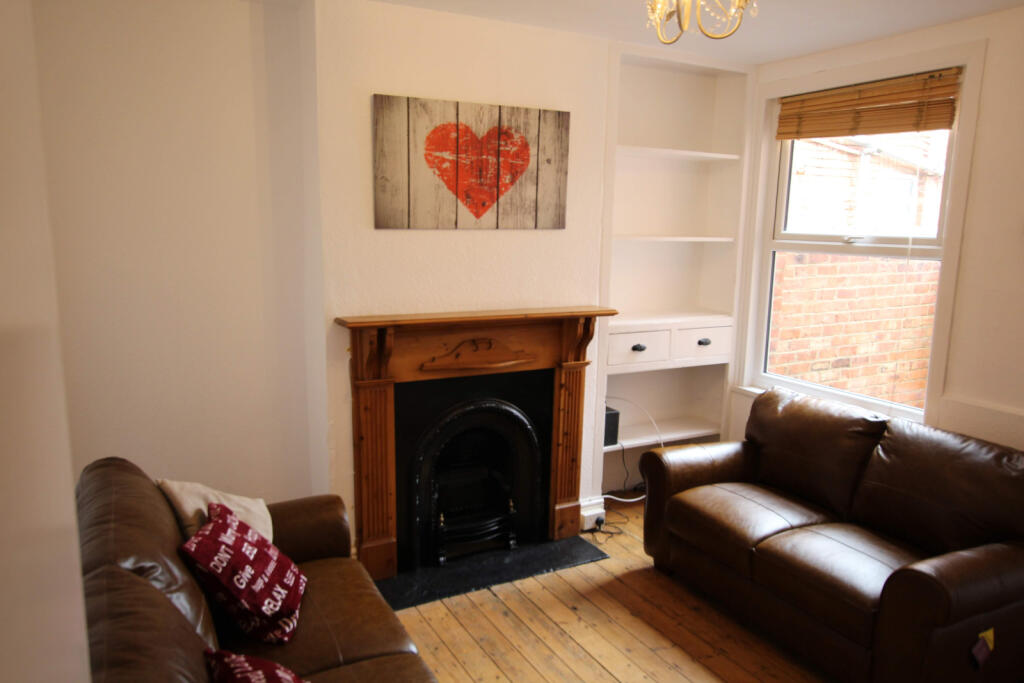 Main image of property: Abington, NN1