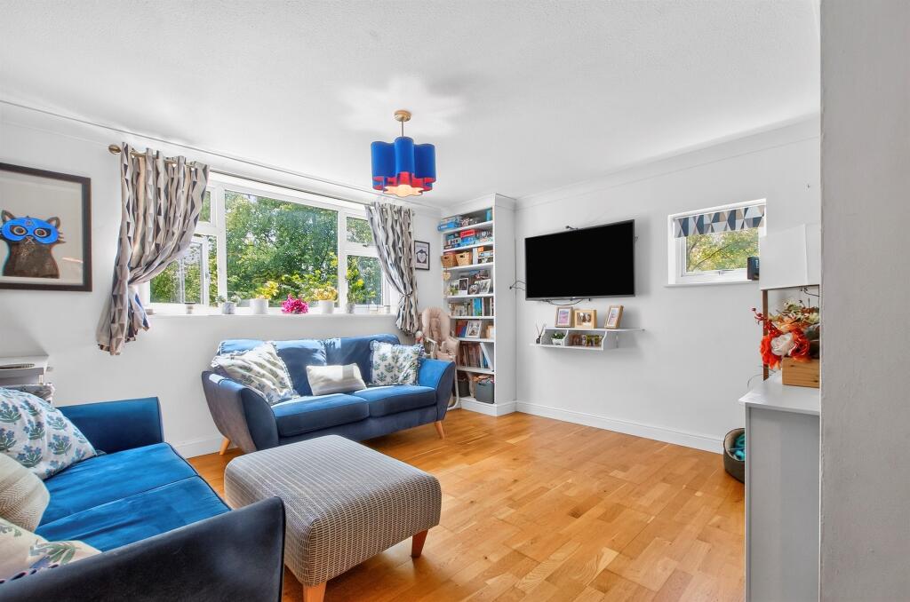 Apartment in Stevenage - View 4
