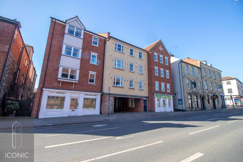 2-bed flat on St. Andrews Street, Norwich , £100,000