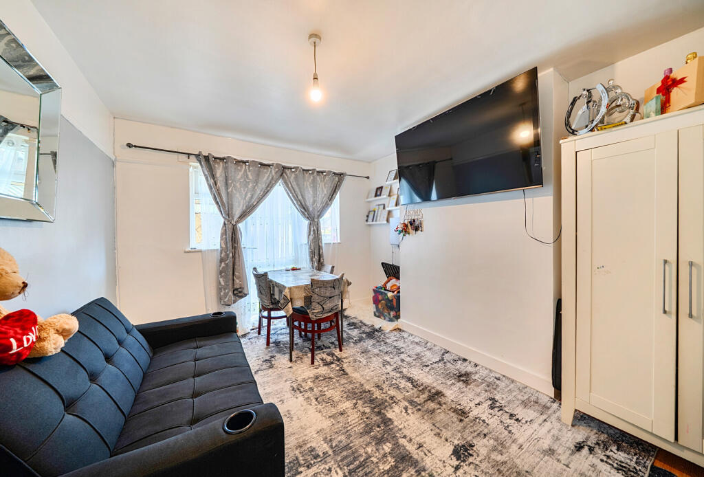 Main image of property: Milton Avenue, London, NW9