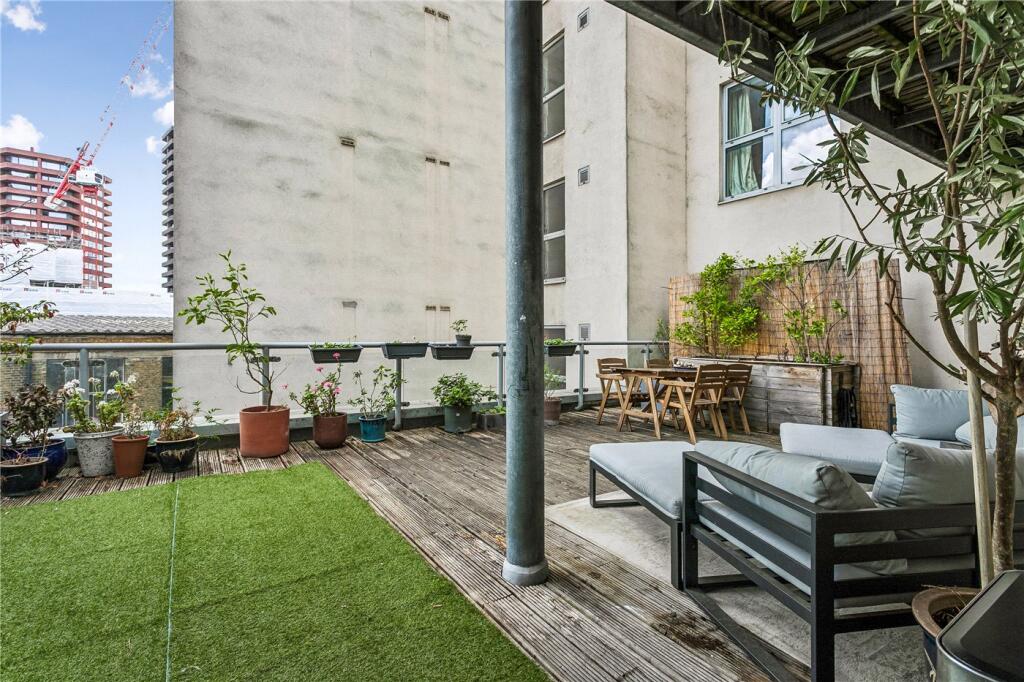 Apartment in London - View 4