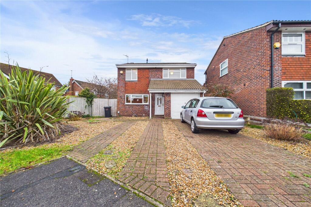 Main image of property: Hawkesbury Drive, Calcot, Reading, Berkshire, RG31