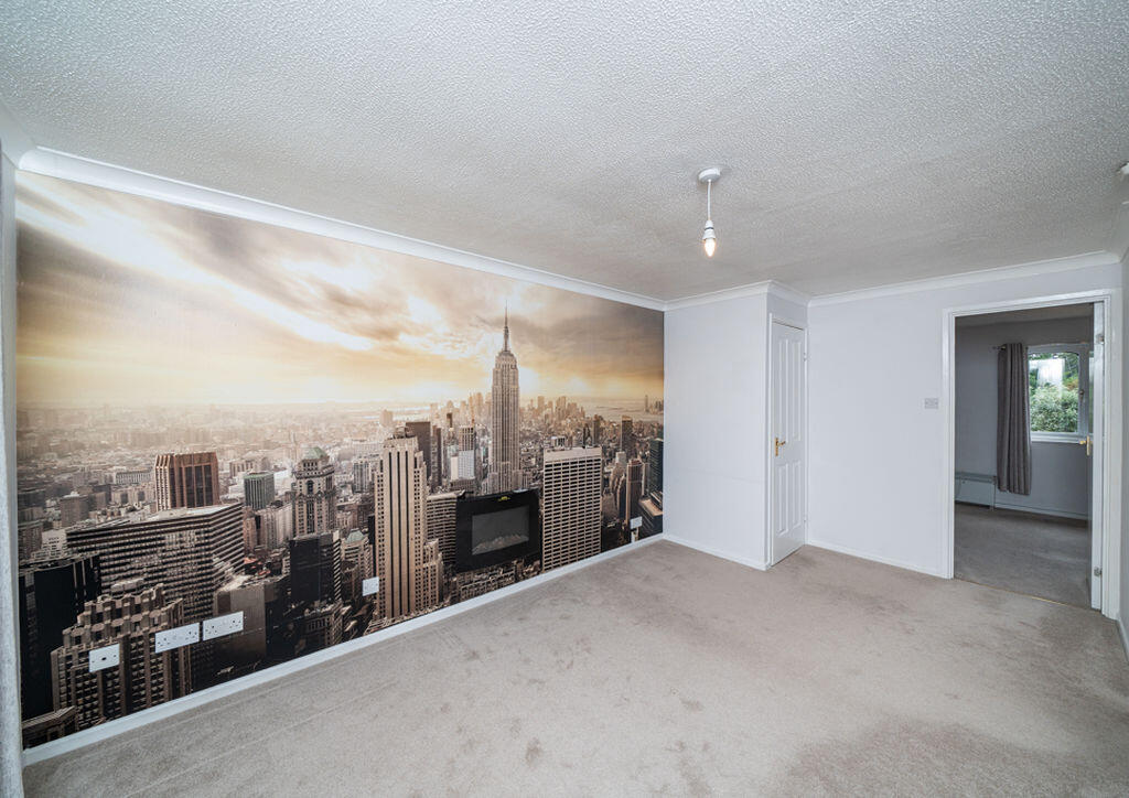Apartment in Dudley - View 5