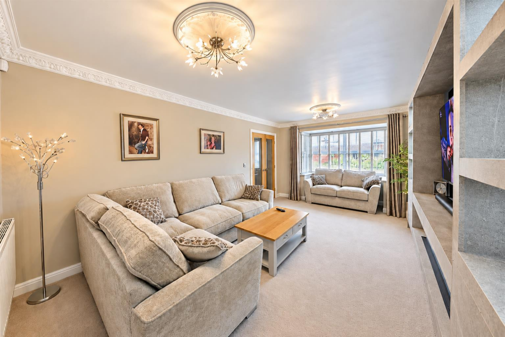 House in Hull, Newland - More
