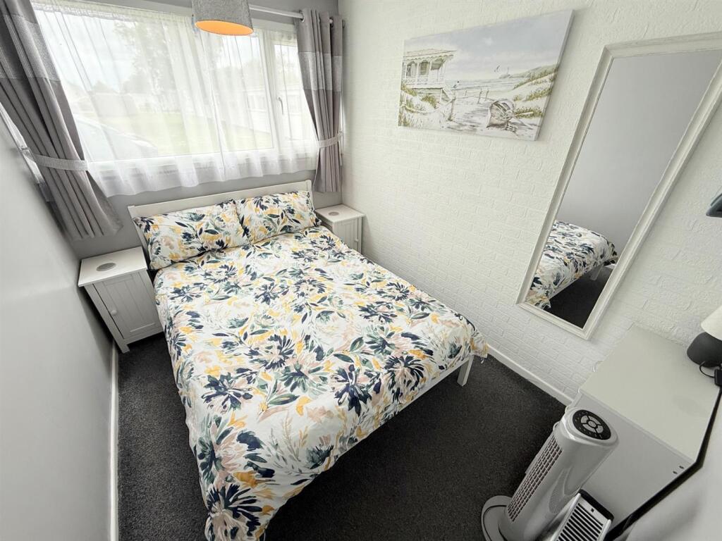 Belle Aire, Beach Road, Hemsby - More