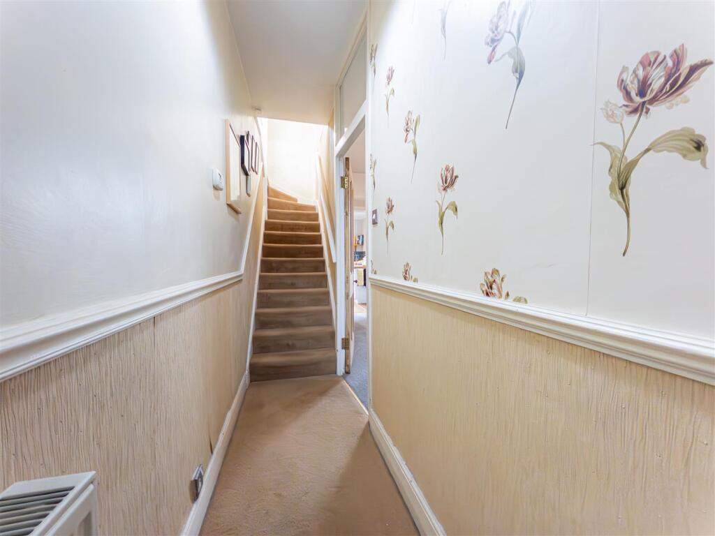 Victoria Terrace, Church Walk - View 5