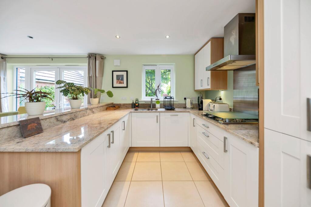 Hereford Way, Royston, SG8 photo 3