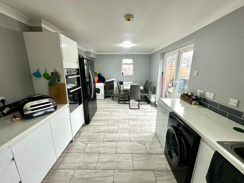 House in Nottingham - View 3