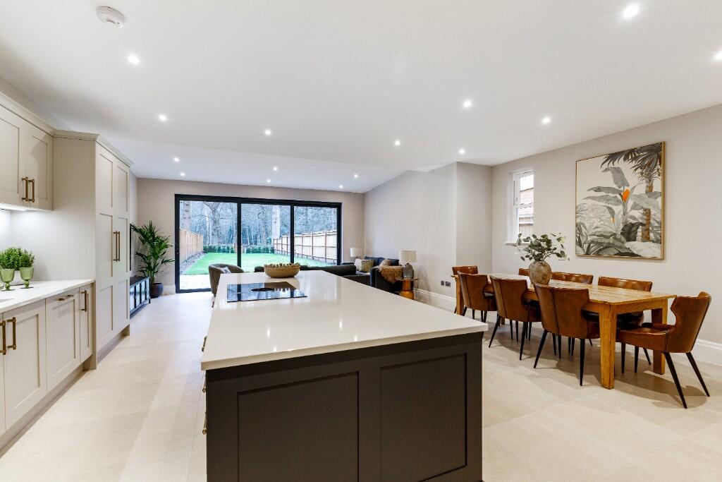 Rosemont Copsem Court – pohled 2